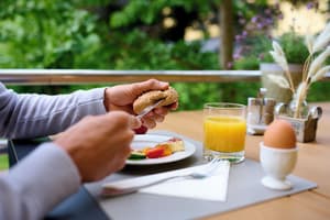 thumbnail: Breakfast area