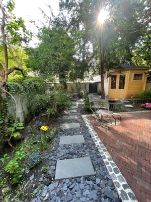 thumbnail: Exterior