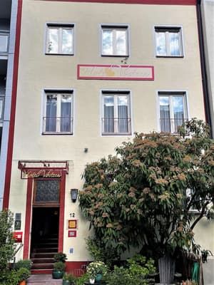 thumbnail: Exterior