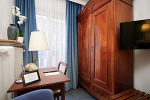 thumbnail: Room