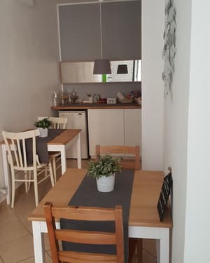 thumbnail: Breakfast area