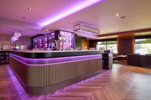 thumbnail: Bar (on property)