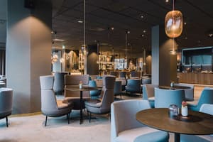 thumbnail: Bar (on property)