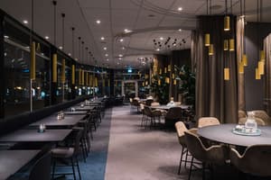 thumbnail: Restaurant