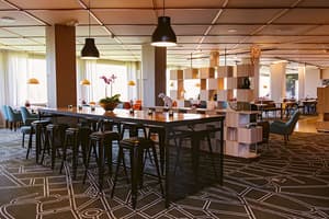 thumbnail: Restaurant