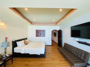 thumbnail: Room