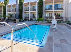 thumbnail: Pool