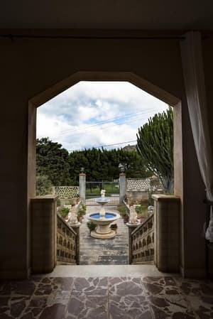 thumbnail: Interior entrance