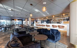 thumbnail: Bar (on property)