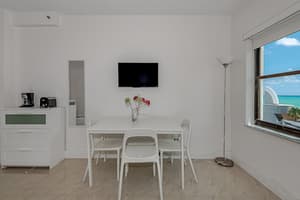 thumbnail: Private kitchenette