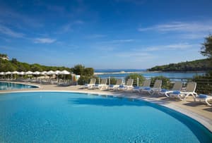 thumbnail: Outdoor pool
