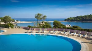 thumbnail: Outdoor pool