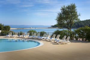 thumbnail: Outdoor pool