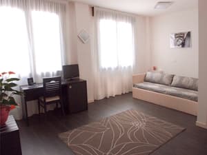 thumbnail: General view