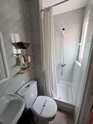 thumbnail: Bathroom