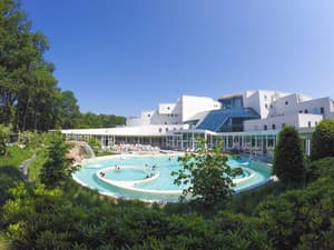 thumbnail: Outdoor pool
