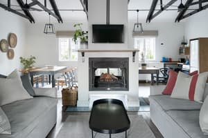 thumbnail: Living area
