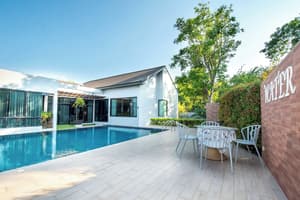 thumbnail: Pool