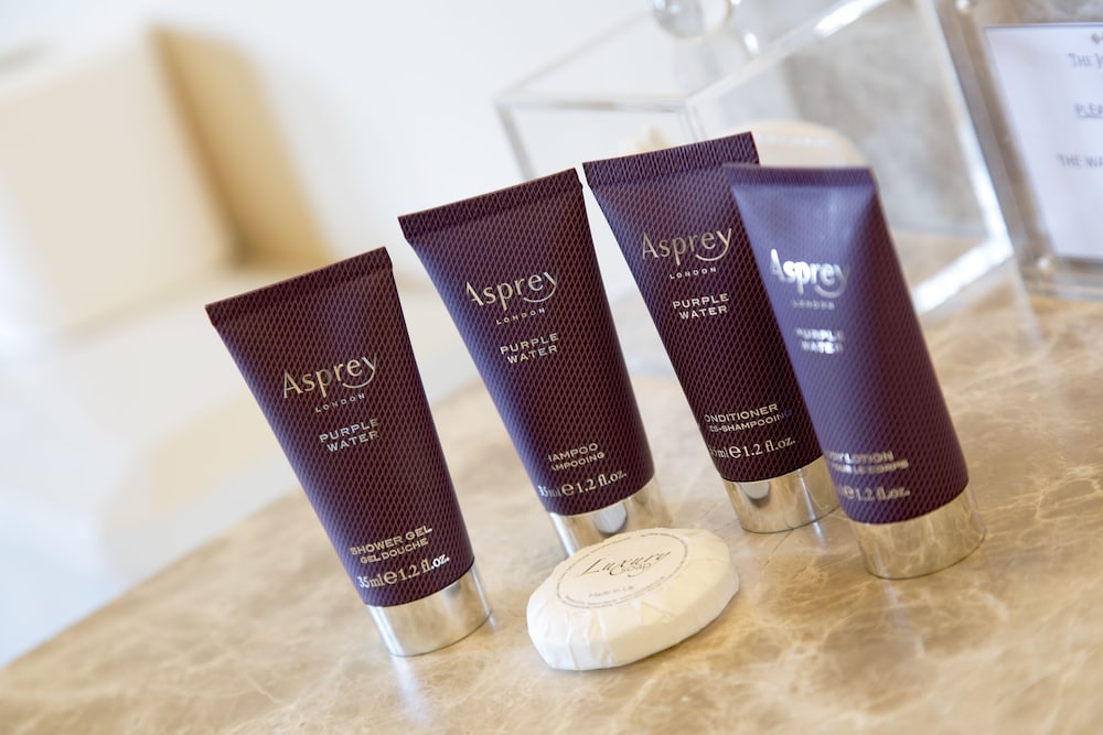 Bathroom amenities