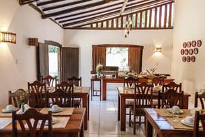 thumbnail: Breakfast area