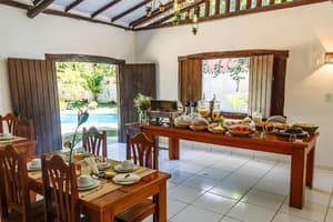 thumbnail: Breakfast area
