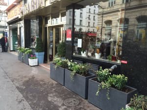 thumbnail: Exterior