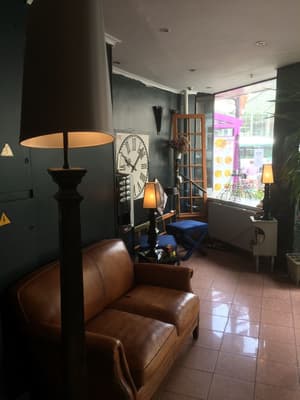 thumbnail: Interior detail