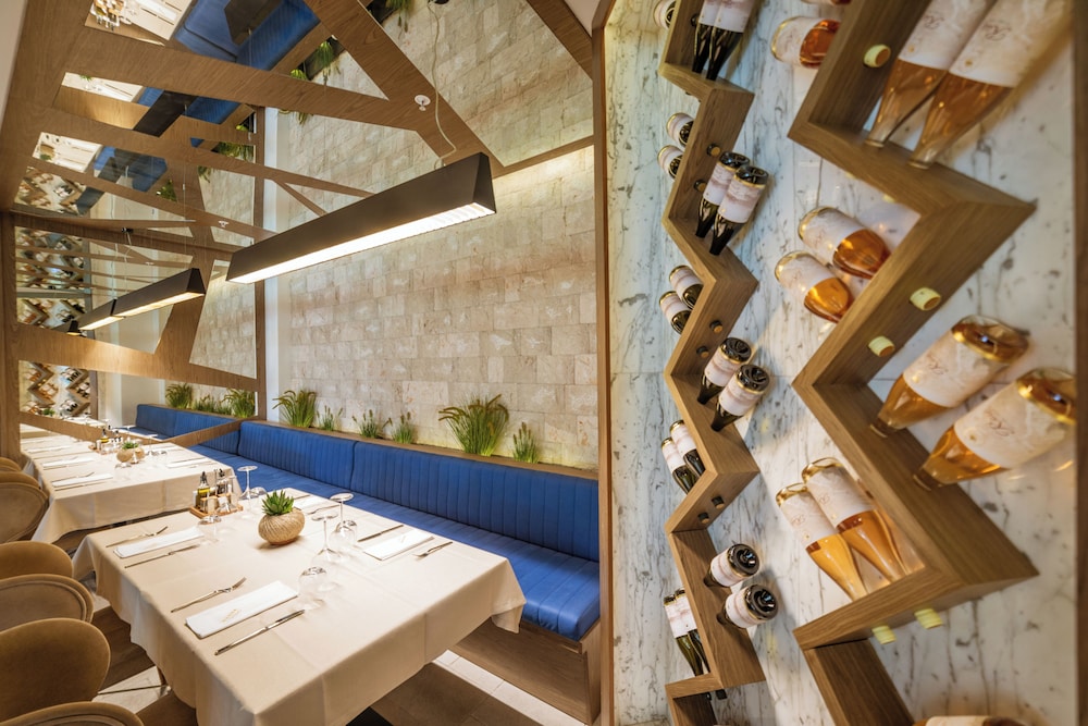 Restaurant-cafeteria