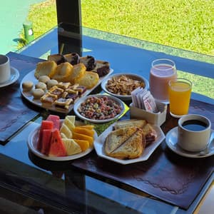 thumbnail: Breakfast buffet
