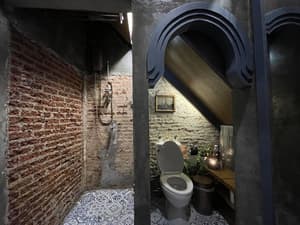 thumbnail: Interior detail