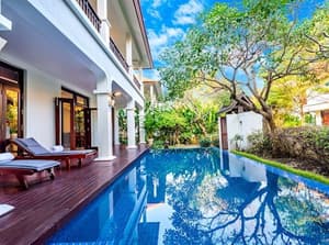 thumbnail: Private pool