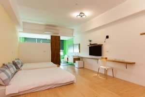 thumbnail: Room