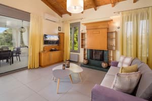 thumbnail: Living area