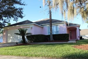 thumbnail: Front of property