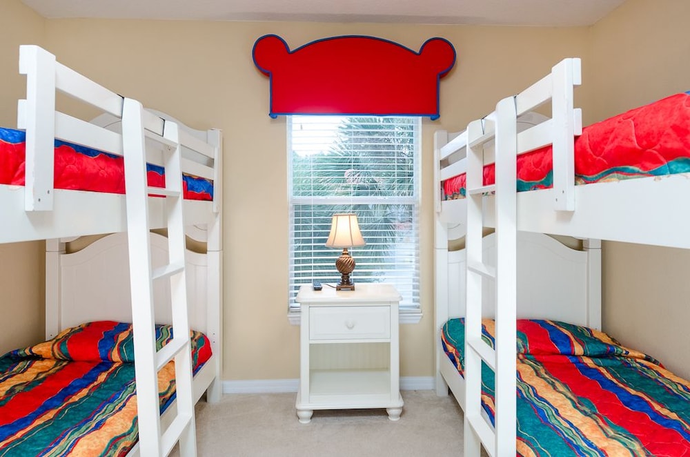 Children's theme room