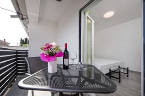 thumbnail: Balcony