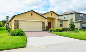thumbnail: Front of property