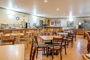 thumbnail: Breakfast area