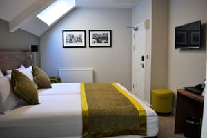 thumbnail: Room