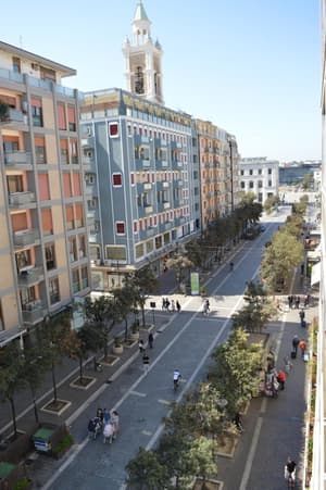 thumbnail: Exterior