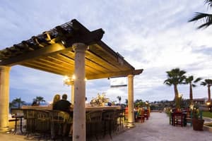 thumbnail: Poolside bar