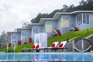 thumbnail: Pool