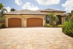 thumbnail: Exterior