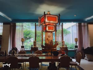 thumbnail: Reception
