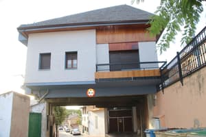 thumbnail: Exterior