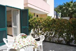 thumbnail: Terrace/patio