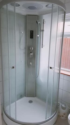 thumbnail: Bathroom shower