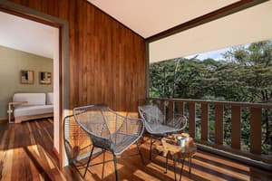 thumbnail: Front of property