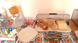 thumbnail: Breakfast area