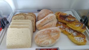 thumbnail: Breakfast area